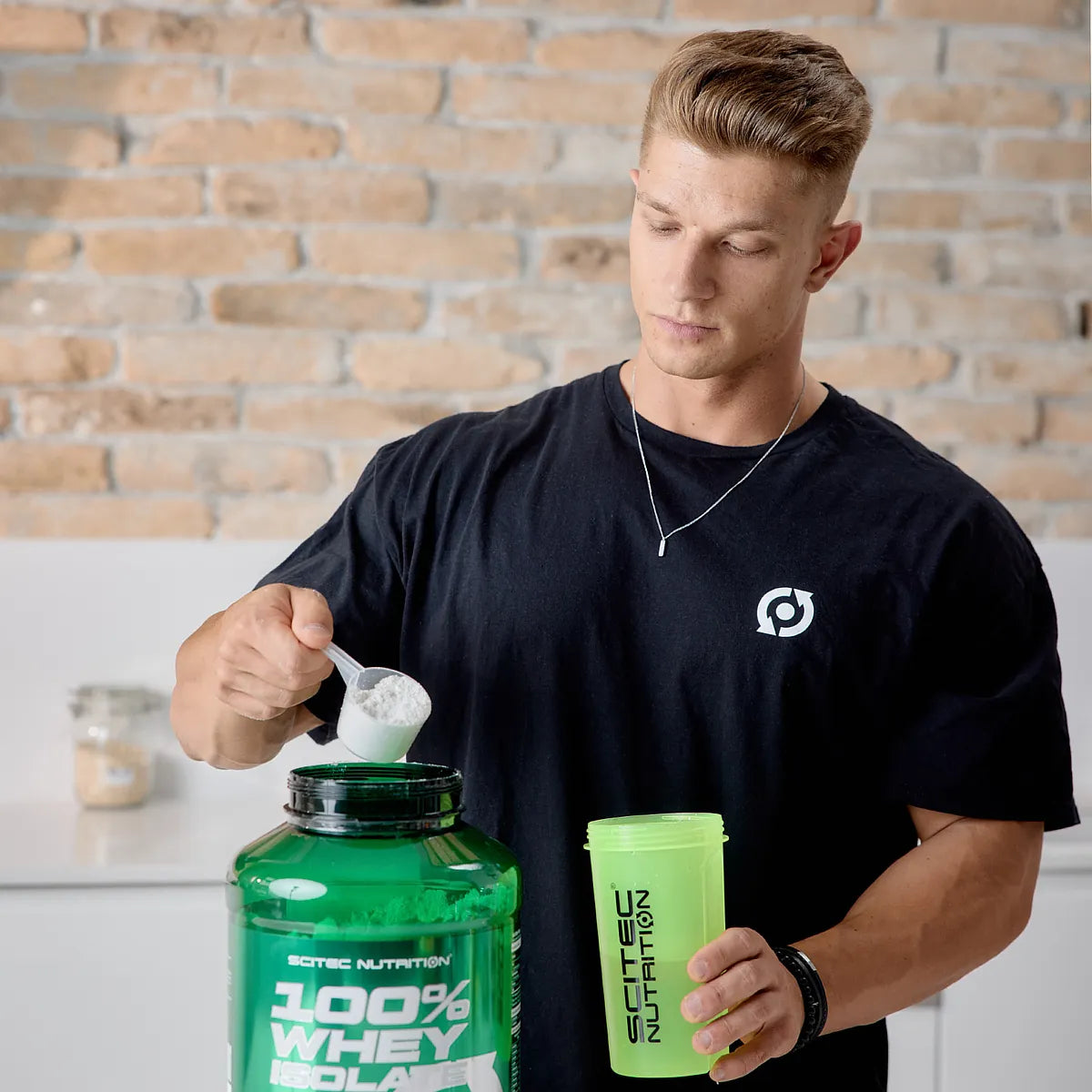 100% Whey Isolate, Vanilla Very Berry - 1816g - SciTec | image 4
